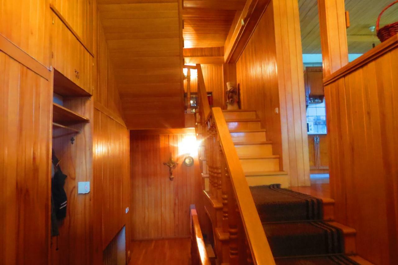 Kutaisi Center Guesthouse Kültér fotó